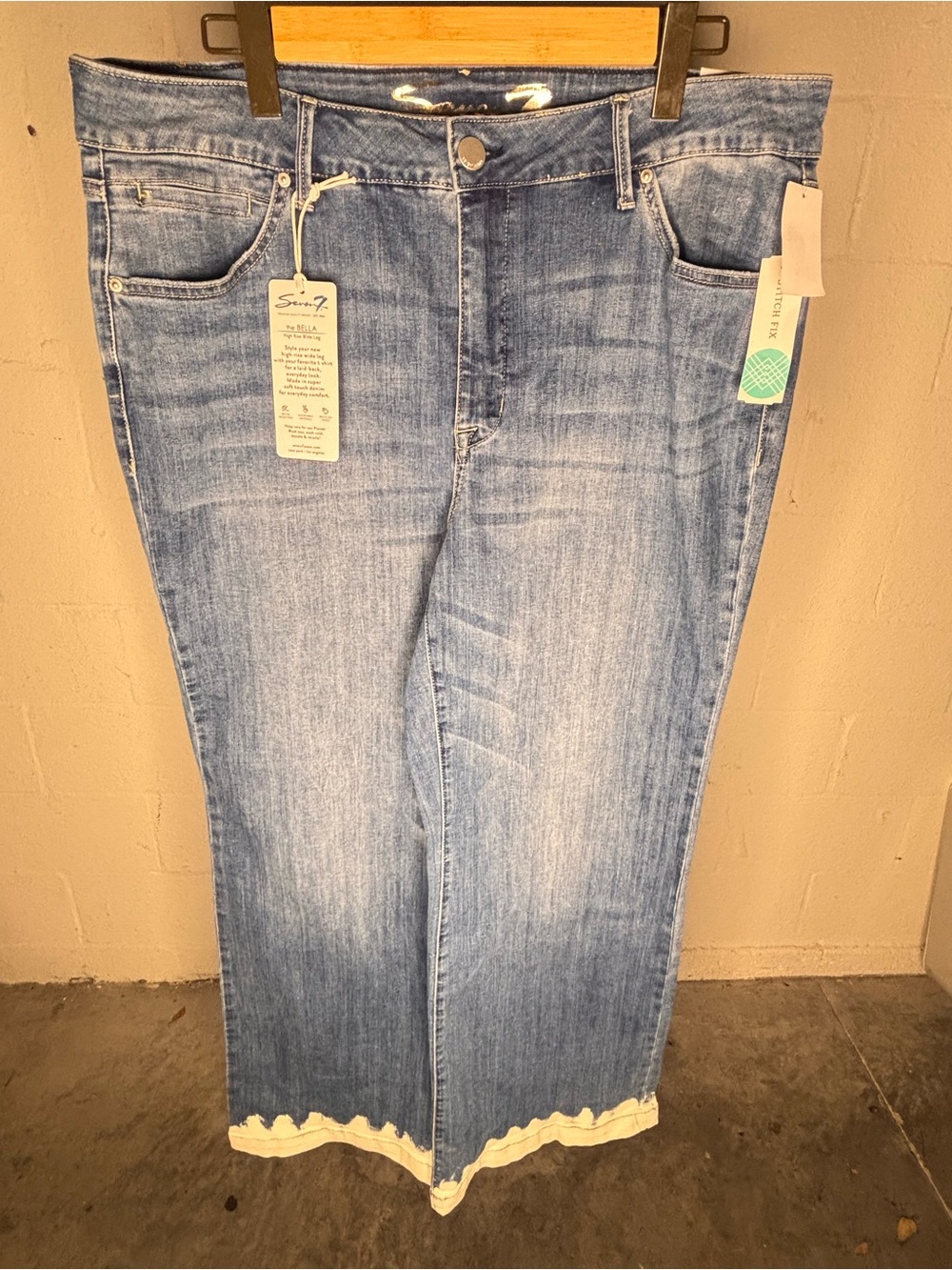 NWT Seven7 Bella Women's High Rise Wide Leg Jeans Blue Bleached Hem Accent 18W
